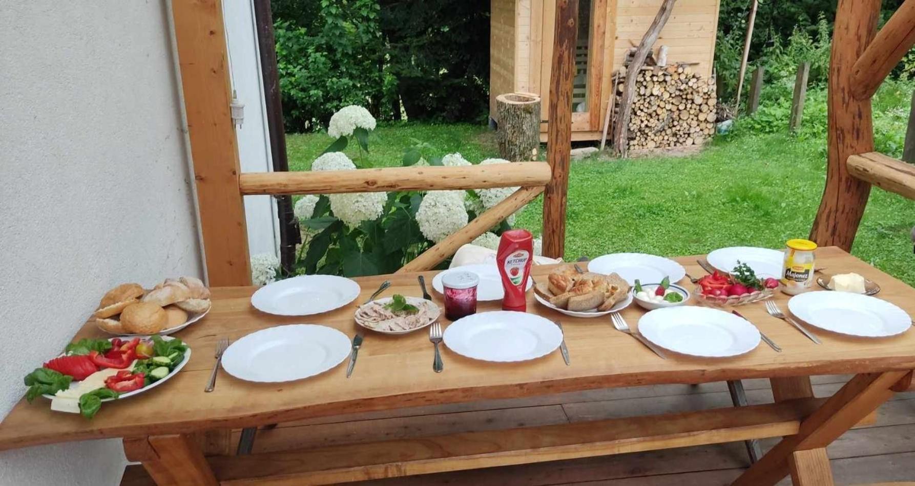 Bieszczadzki Kat Villa Lesko Exterior photo