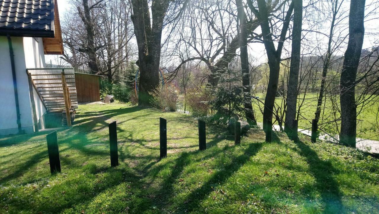 Bieszczadzki Kat Villa Lesko Exterior photo